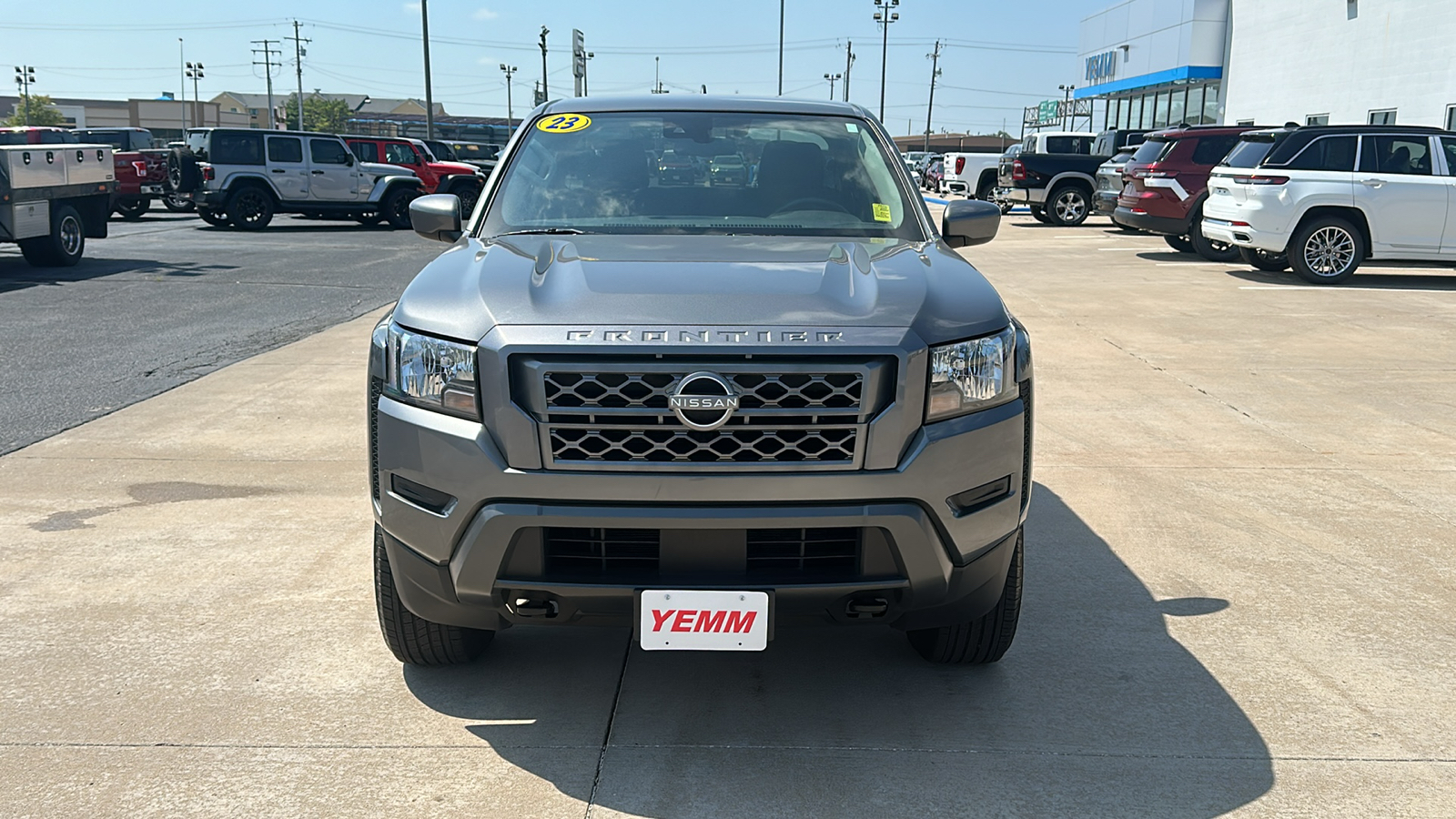 2023 Nissan Frontier SV 3