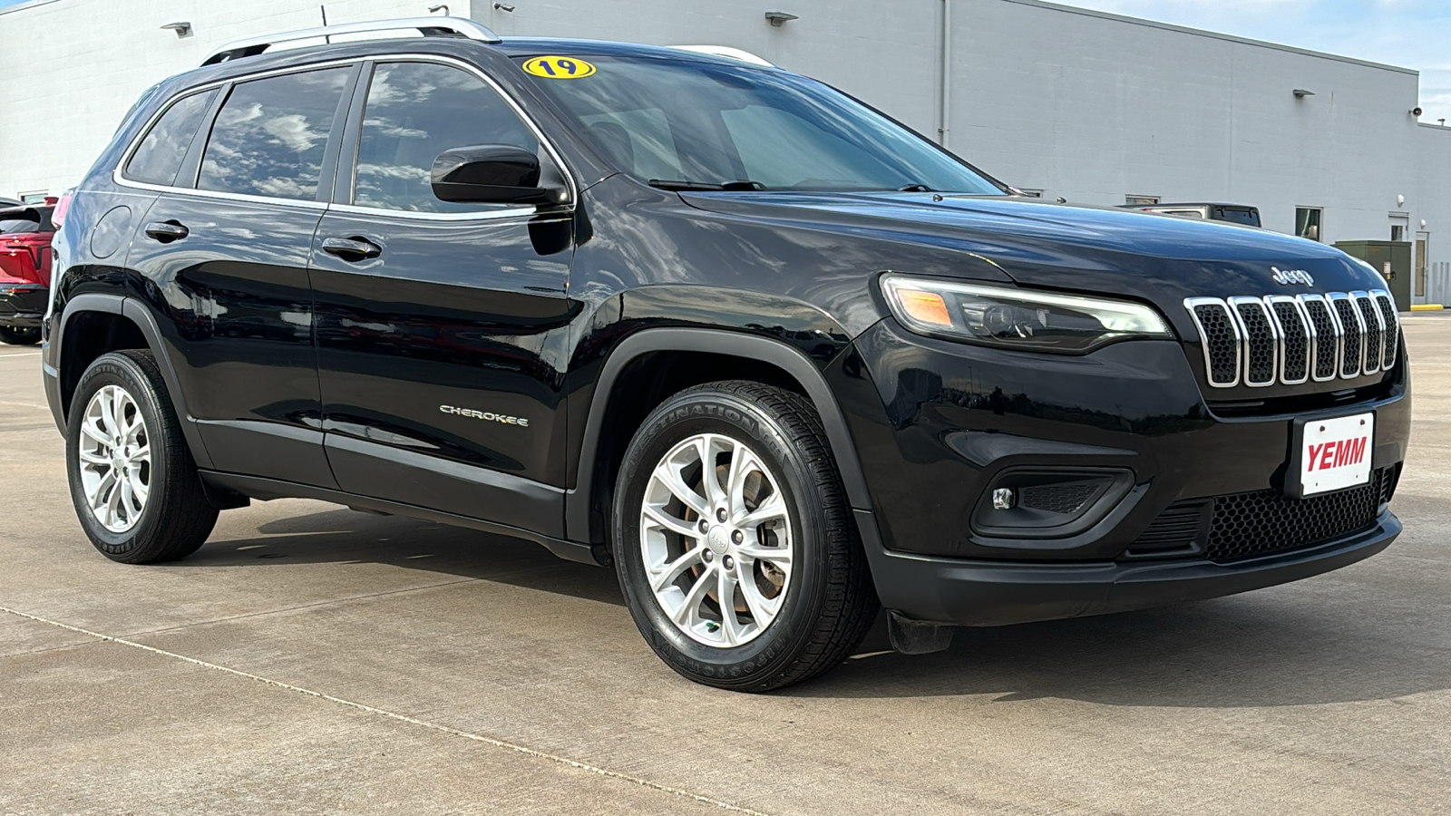 2019 Jeep Cherokee Latitude 1