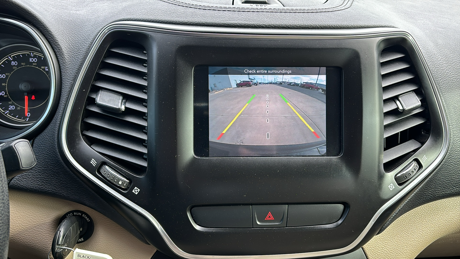 2019 Jeep Cherokee Latitude 17