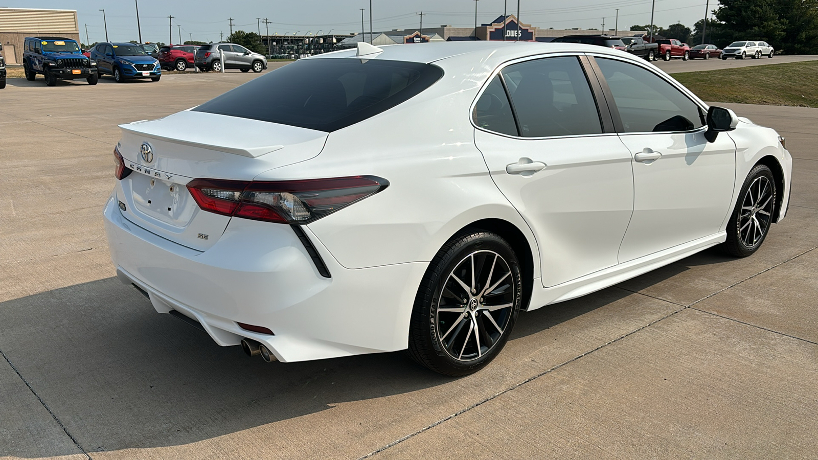 2021 Toyota Camry SE 8