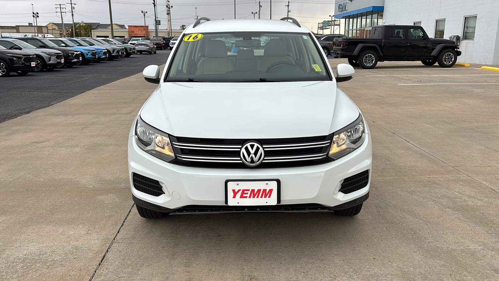 2016 Volkswagen Tiguan S 3