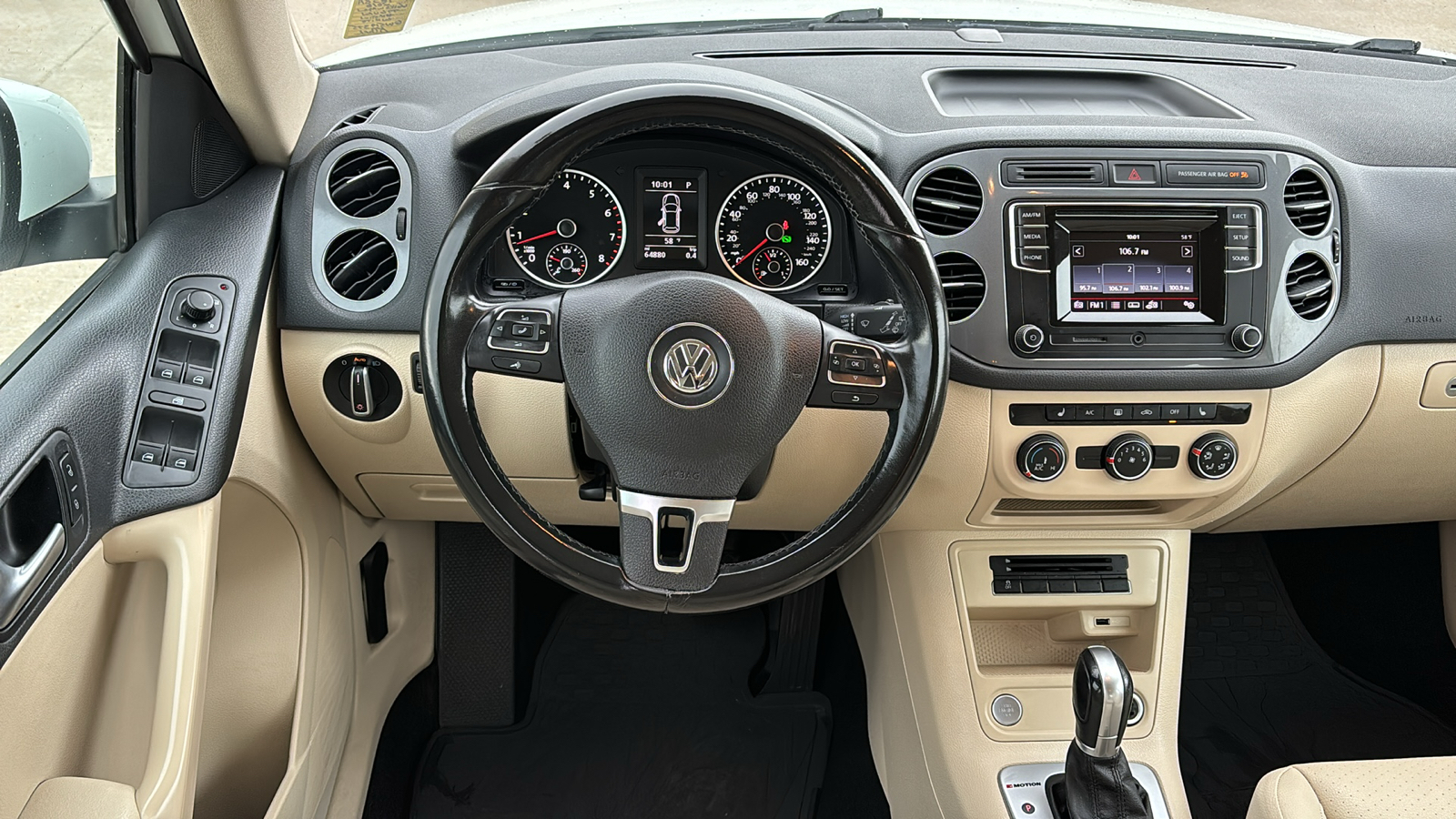 2016 Volkswagen Tiguan S 12