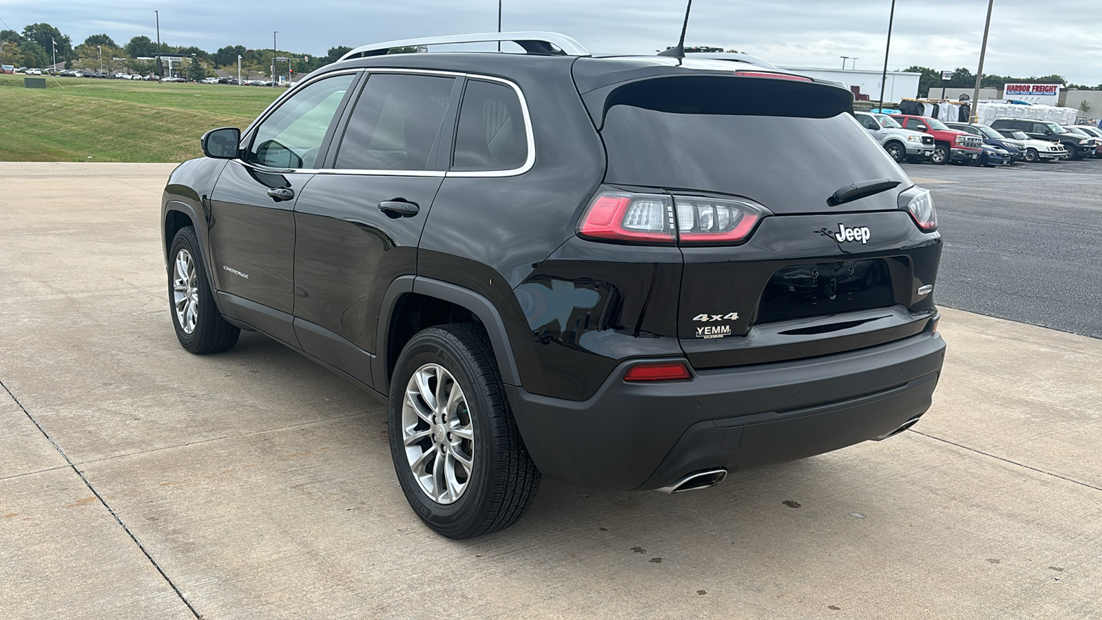 2021 Jeep Cherokee Latitude Lux 6