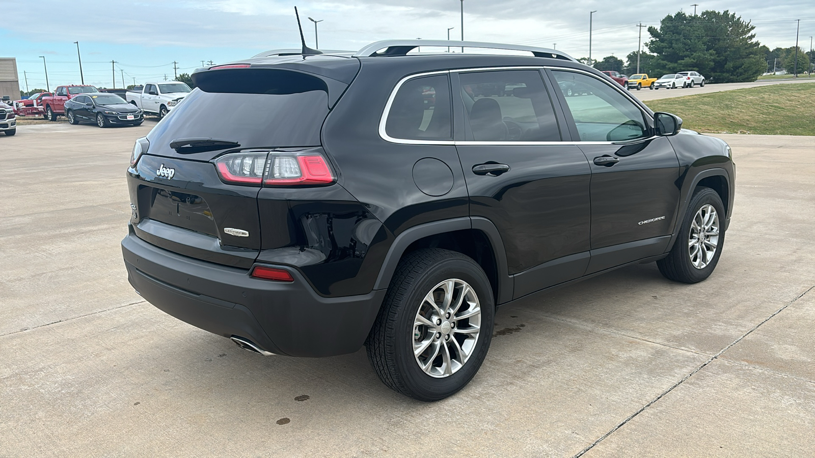 2021 Jeep Cherokee Latitude Lux 8