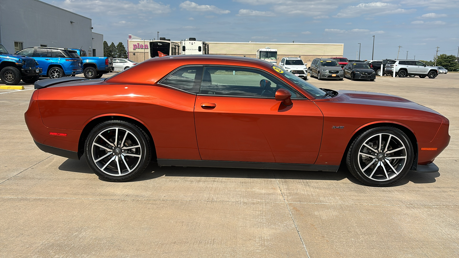 2023 Dodge Challenger R/T 9