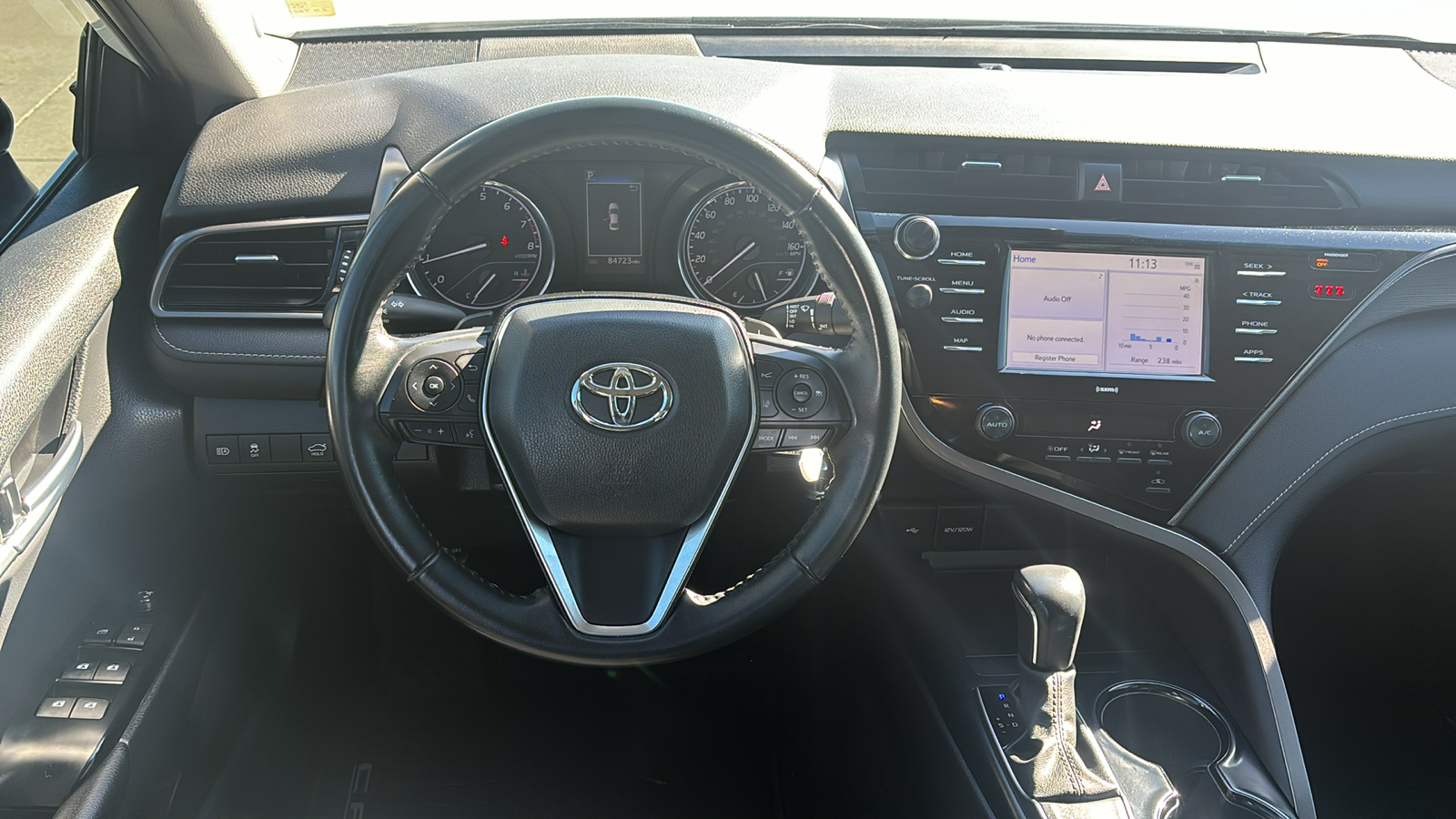 2020 Toyota Camry SE 12