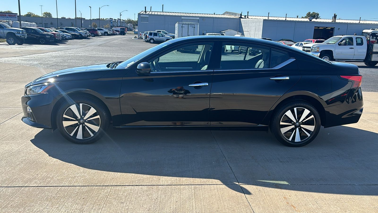 2020 Nissan Altima 2.5 SV 5