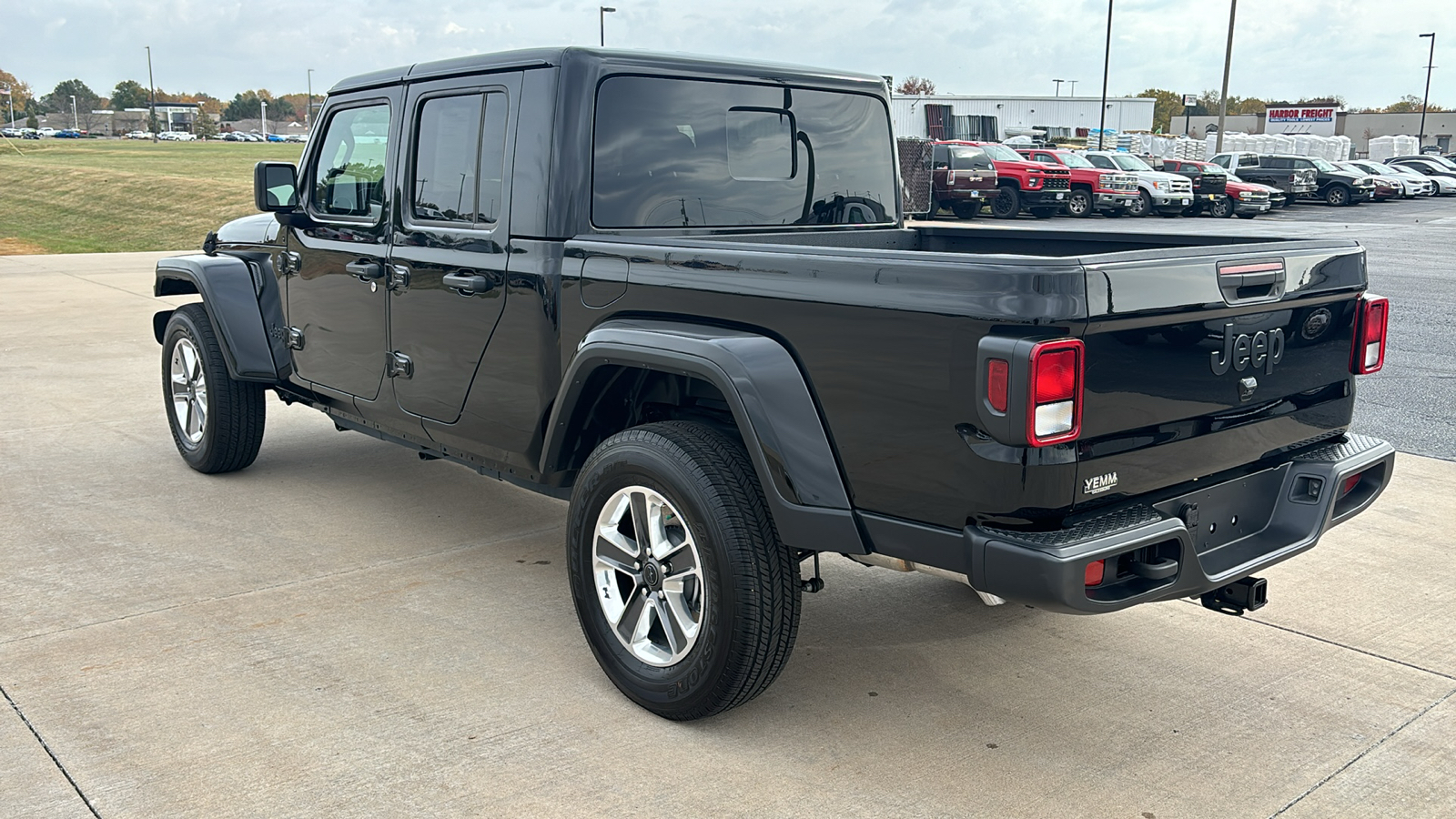 2024 Jeep Gladiator Sport 6