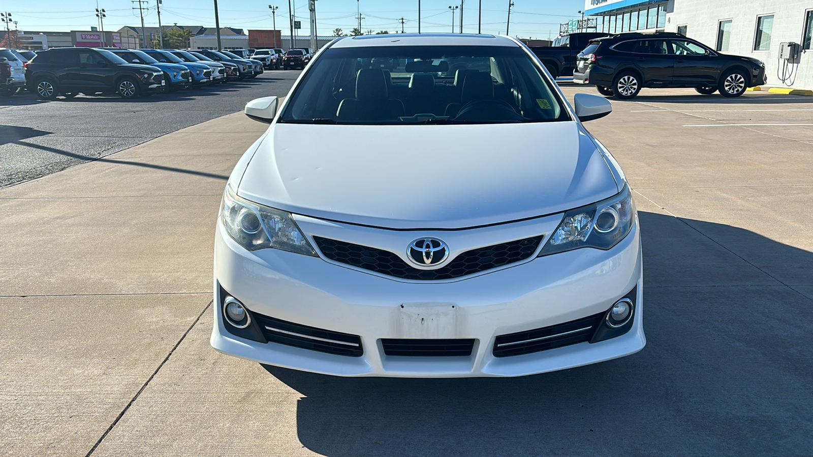 2014 Toyota Camry SE 3