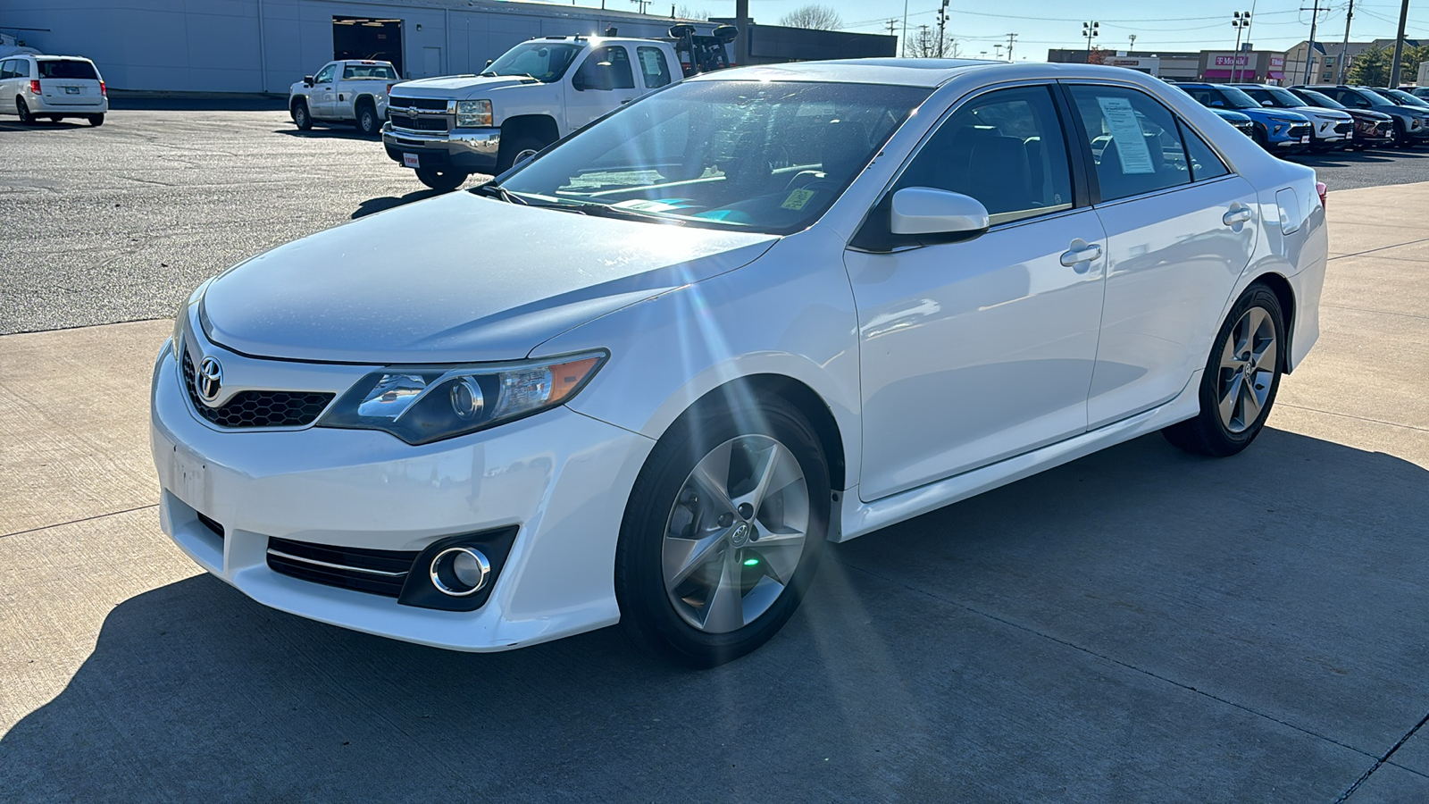 2014 Toyota Camry SE 4