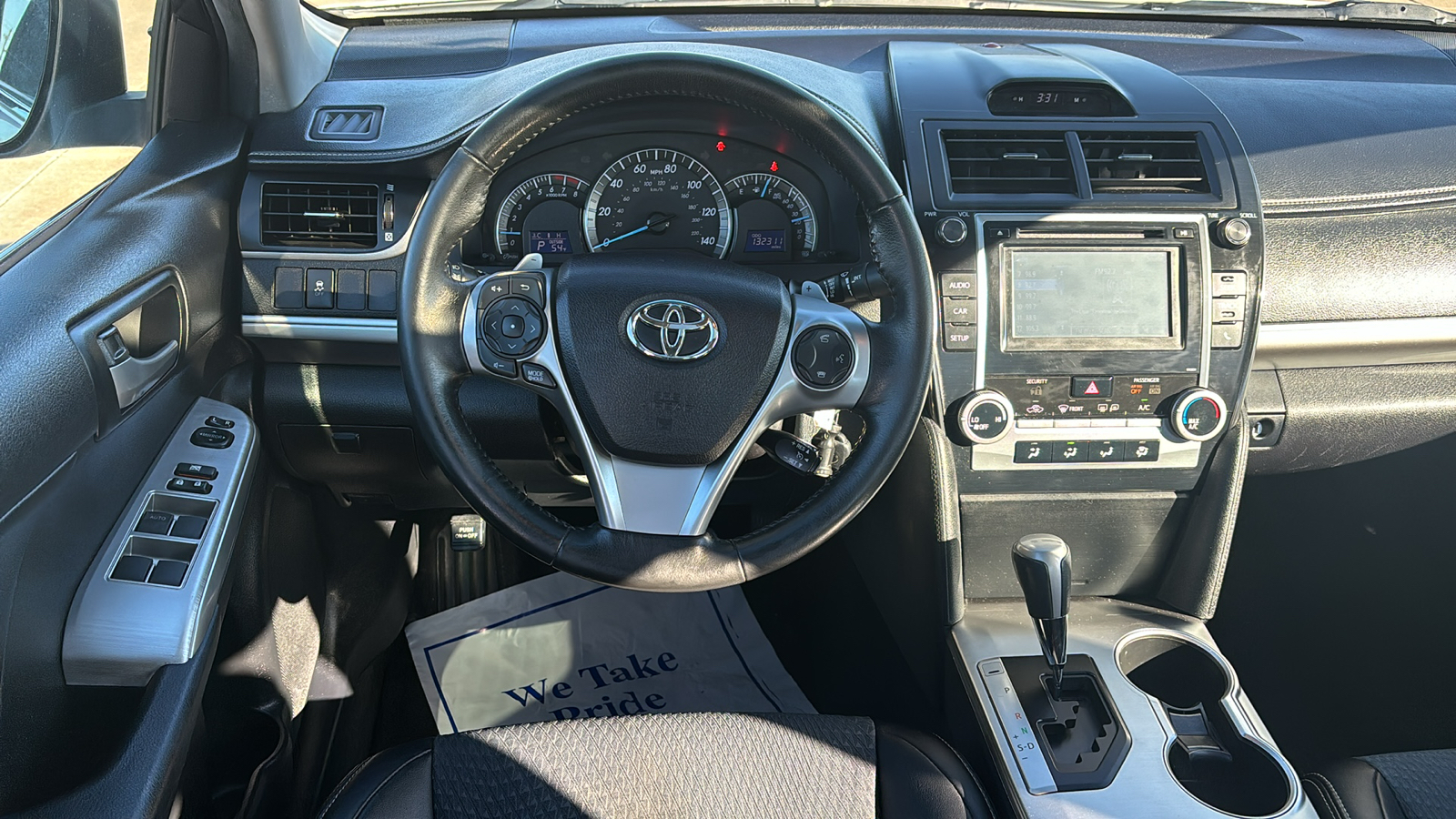 2014 Toyota Camry SE 12