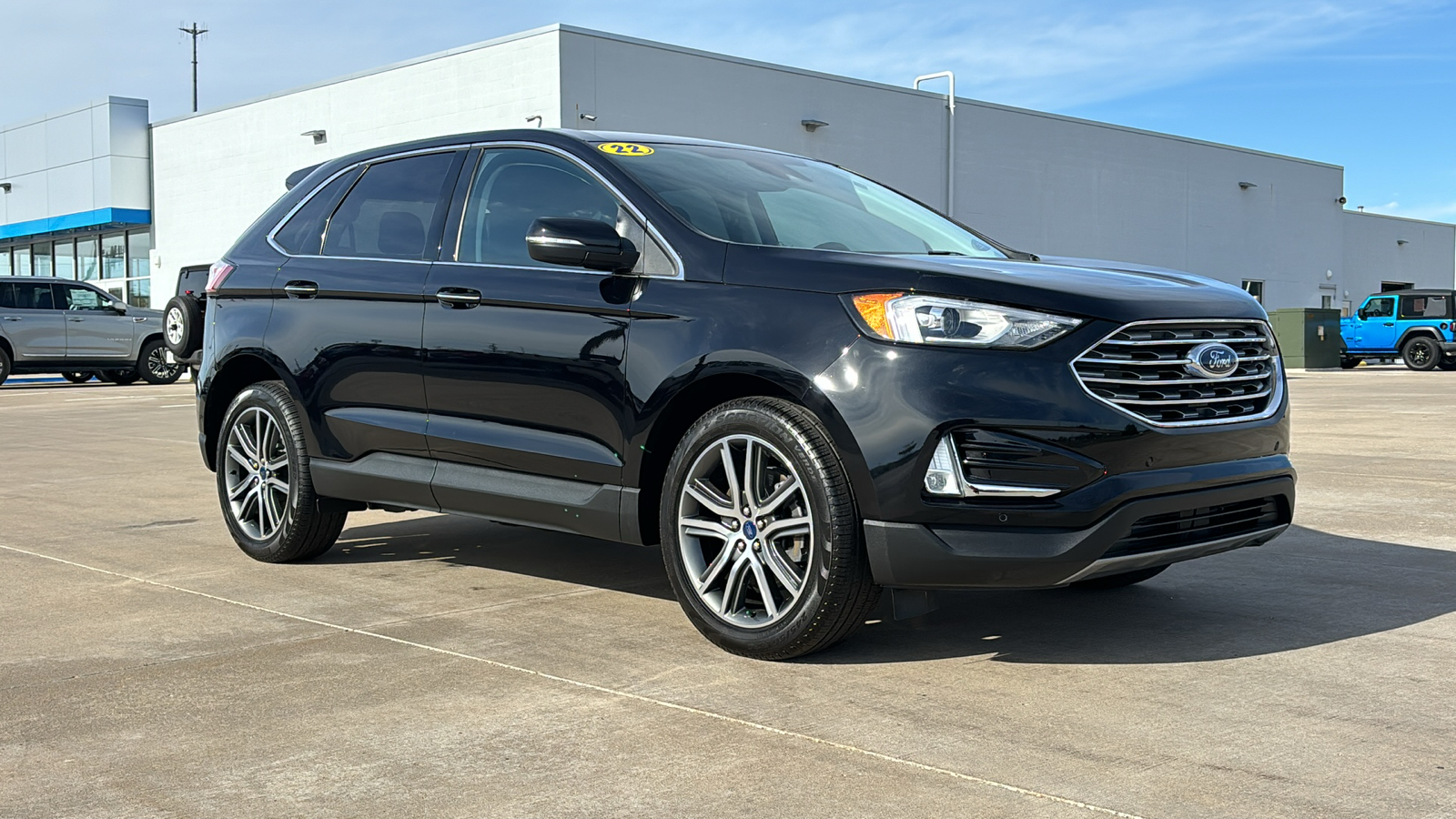 2022 Ford Edge Titanium 2