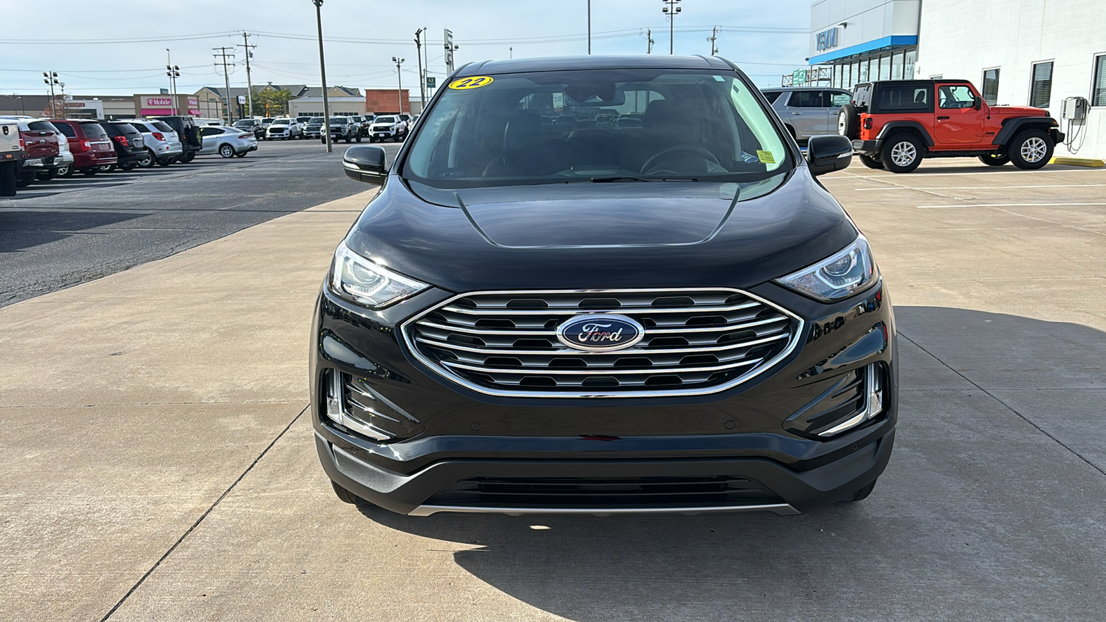 2022 Ford Edge Titanium 3