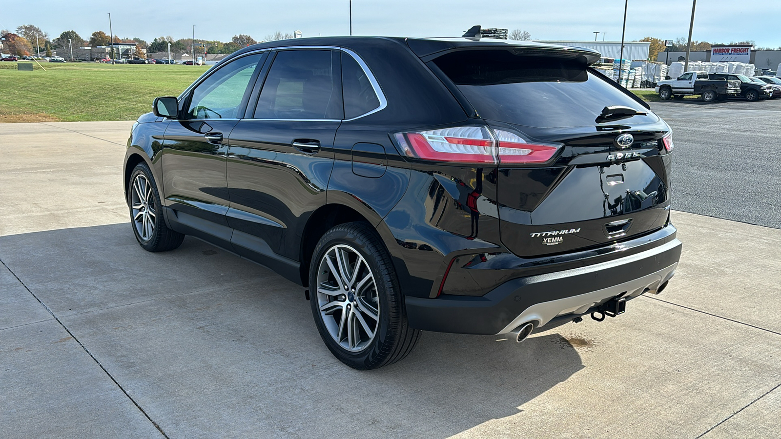 2022 Ford Edge Titanium 6