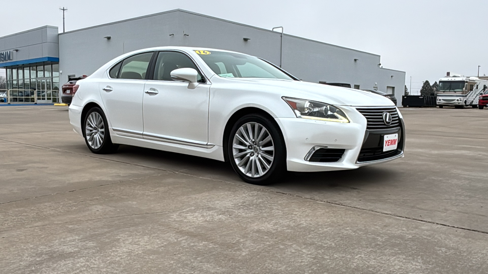 2016 Lexus LS 460 2