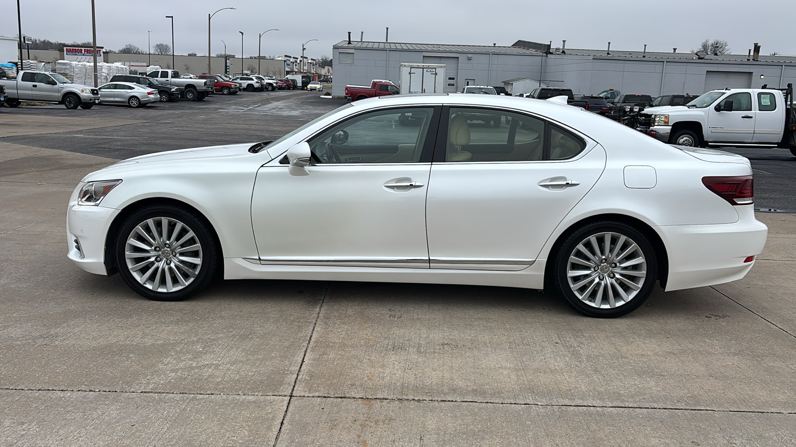 2016 Lexus LS 460 5