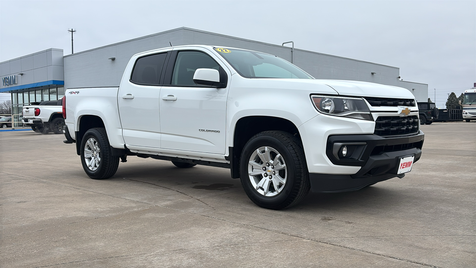 2022 Chevrolet Colorado LT 2