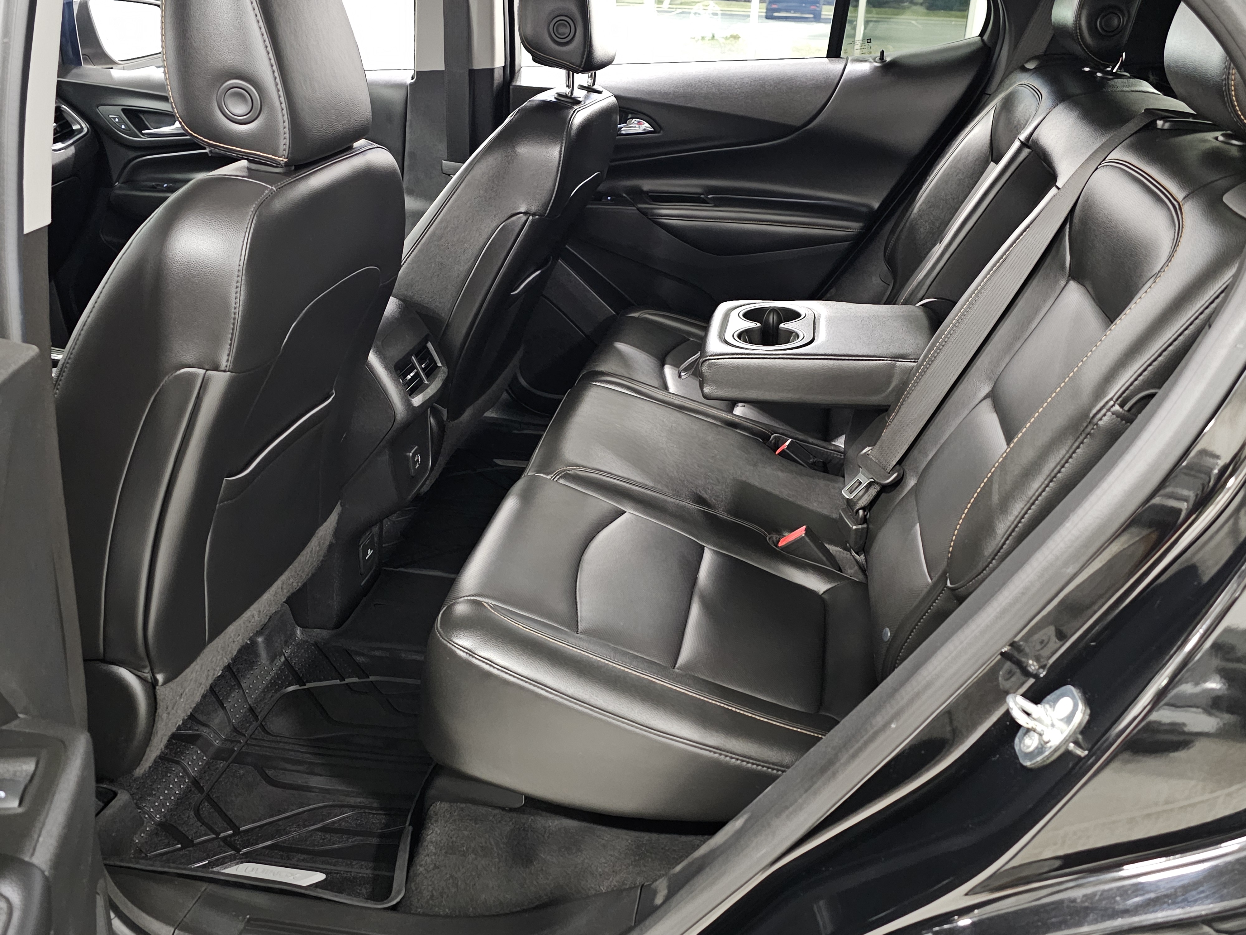 2019 Chevrolet Equinox Premier 26