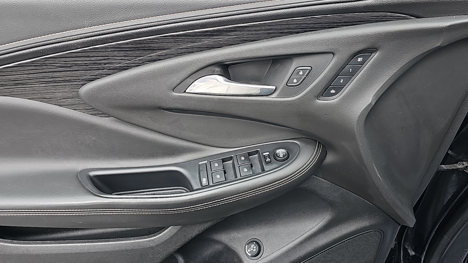 2017 Buick Envision Premium II 10