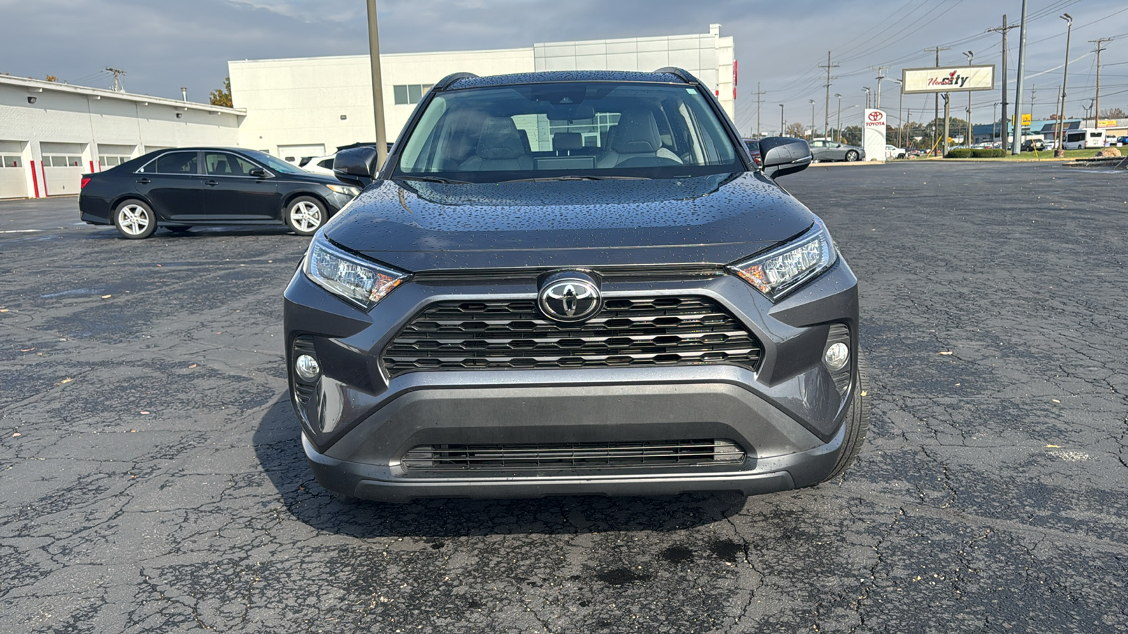 2021 Toyota RAV4 XLE Premium 2