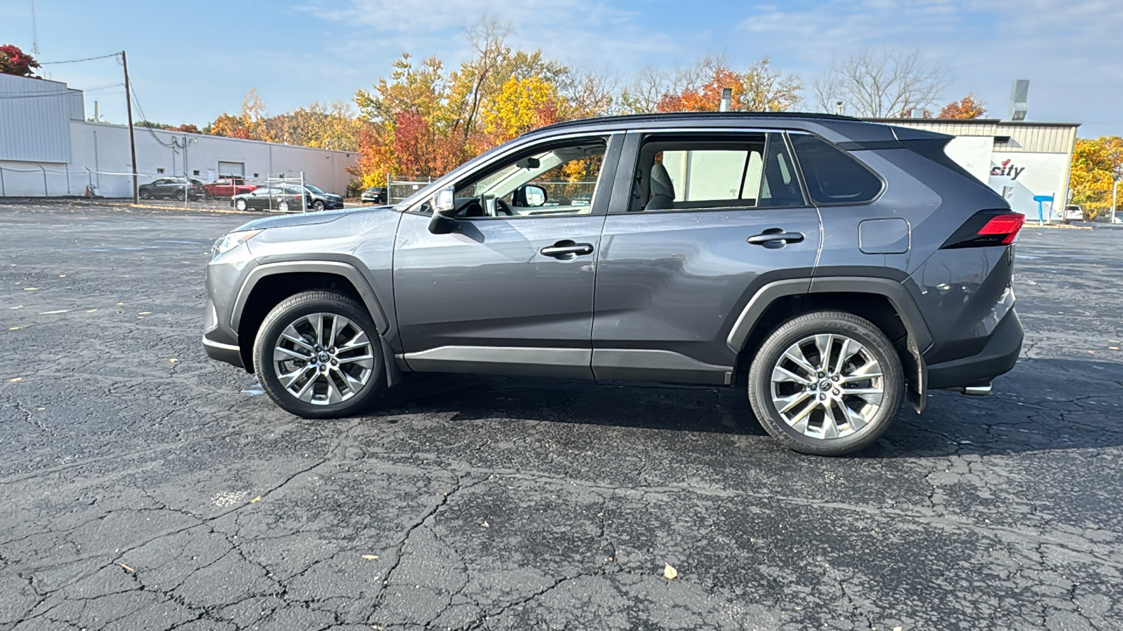 2021 Toyota RAV4 XLE Premium 4