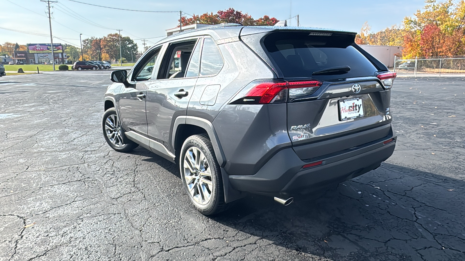 2021 Toyota RAV4 XLE Premium 5