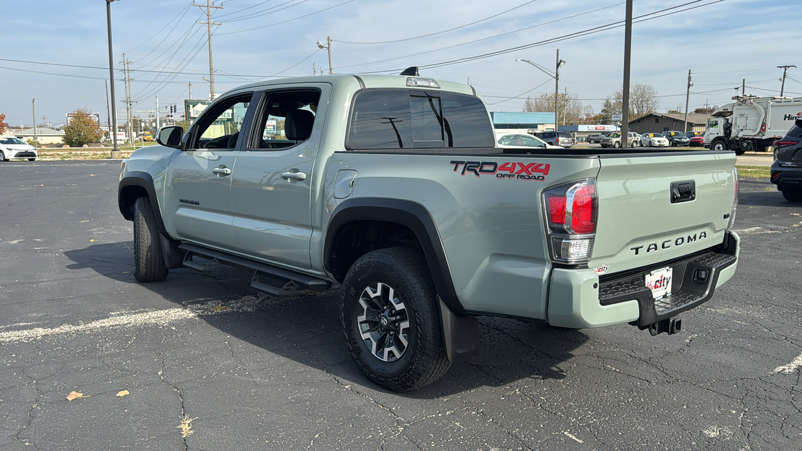 2023 Toyota Tacoma 4WD TRD Off-Road 5