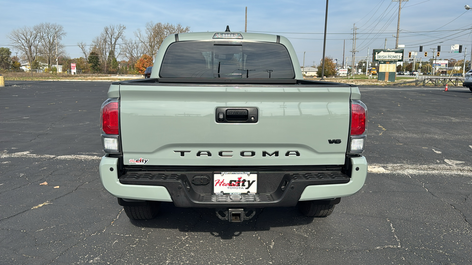 2023 Toyota Tacoma 4WD TRD Off-Road 6