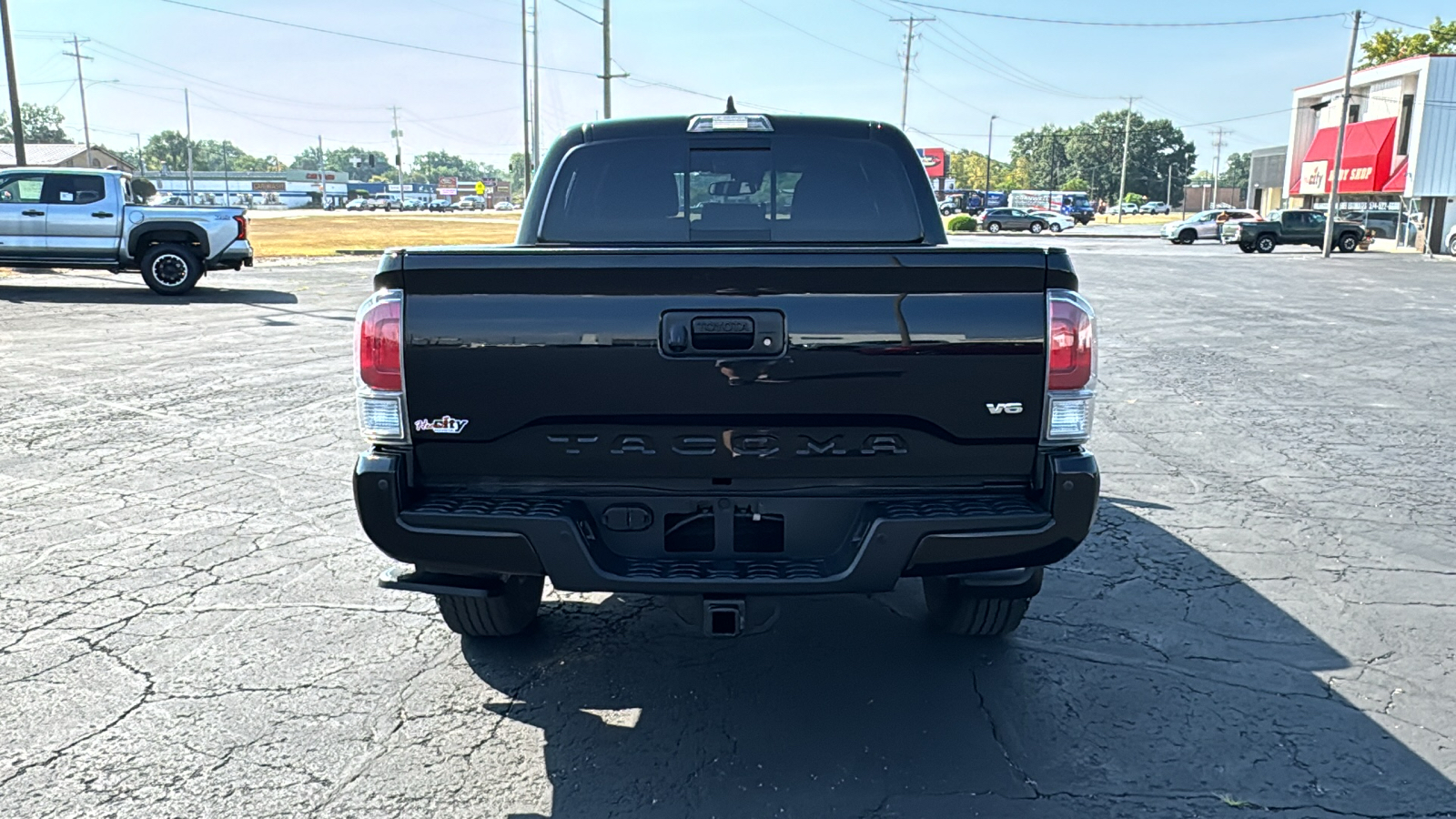 2022 Toyota Tacoma 4WD TRD Off-Road 6