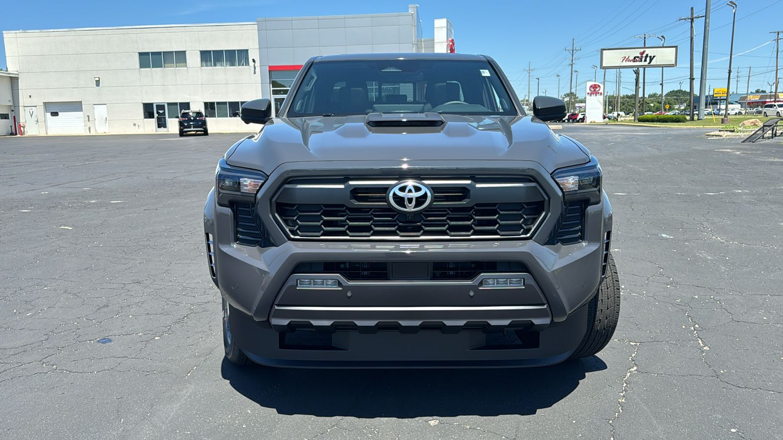 2024 Toyota Tacoma 4WD TRD Sport 2