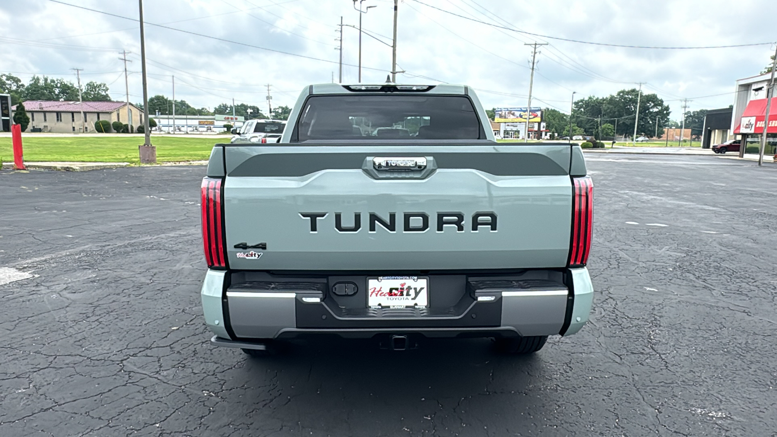 2024 Toyota Tundra 4WD Limited Hybrid 6