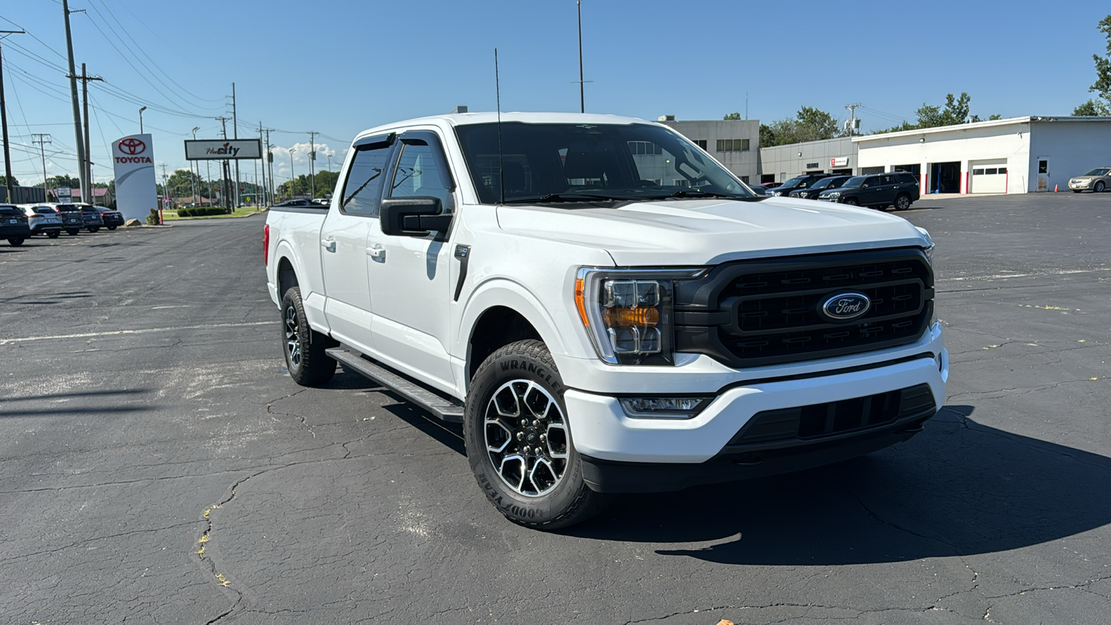 2023 Ford F-150 XLT 1