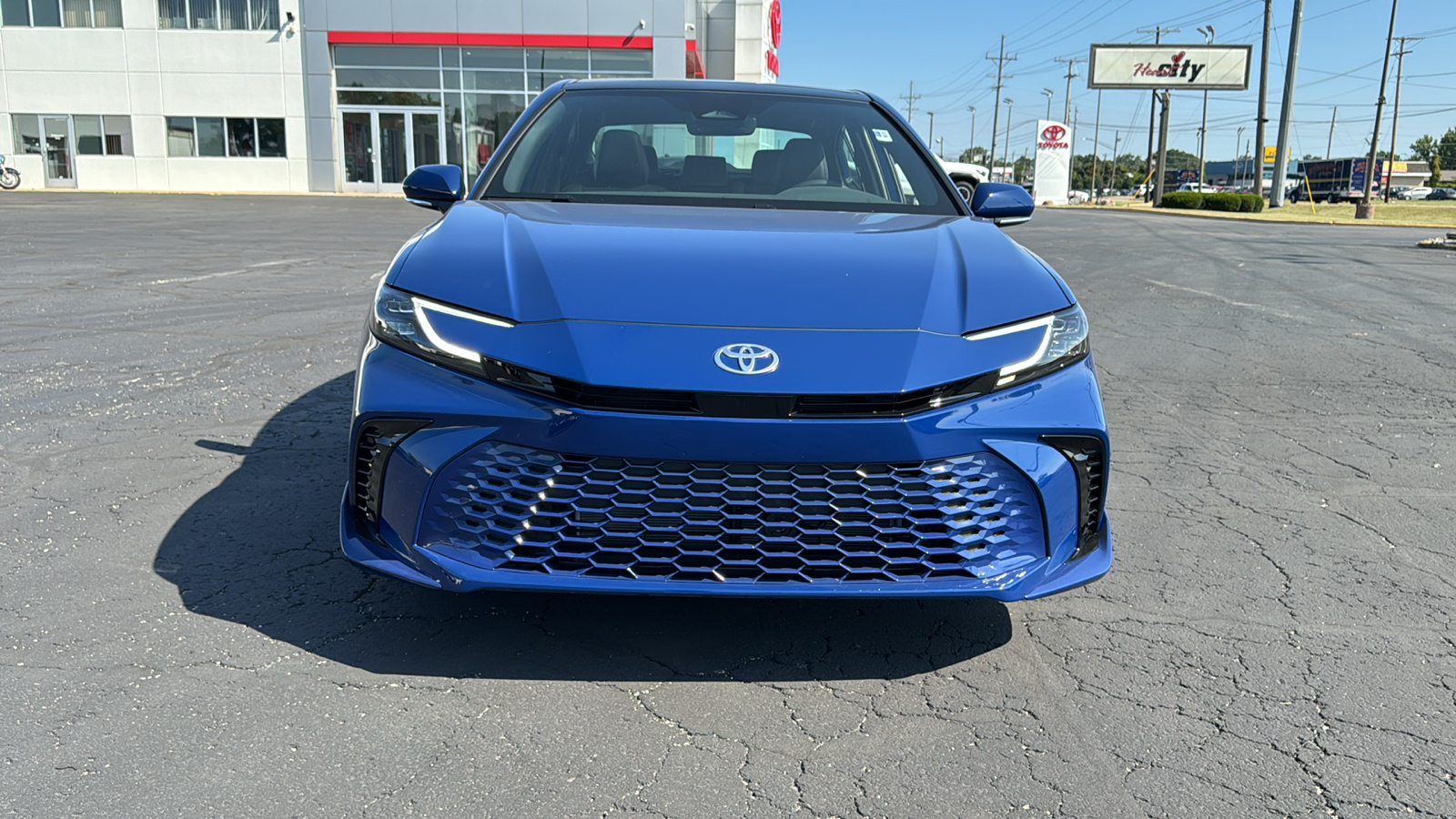 2025 Toyota Camry XSE 2