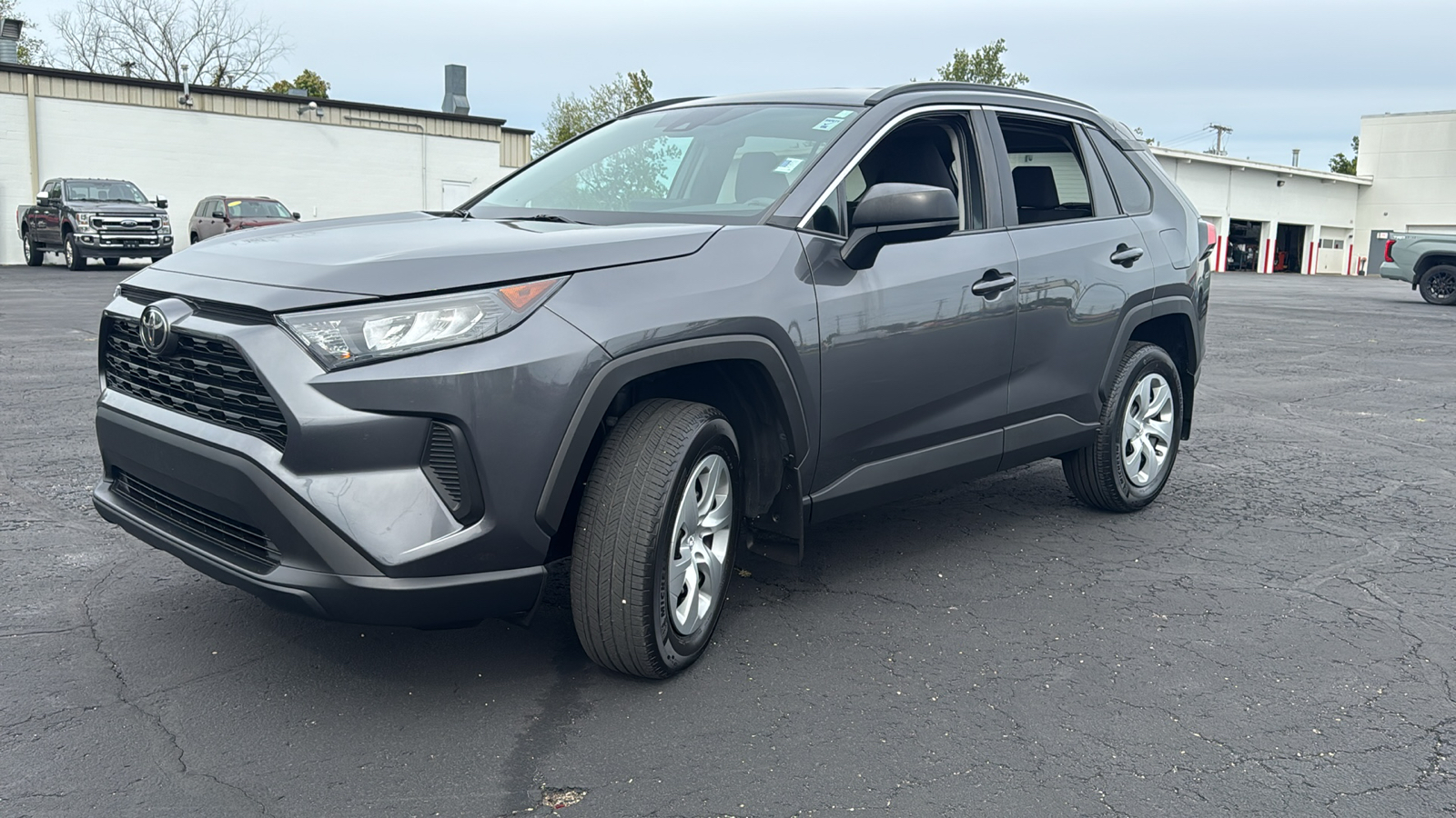 2021 Toyota RAV4 LE 3