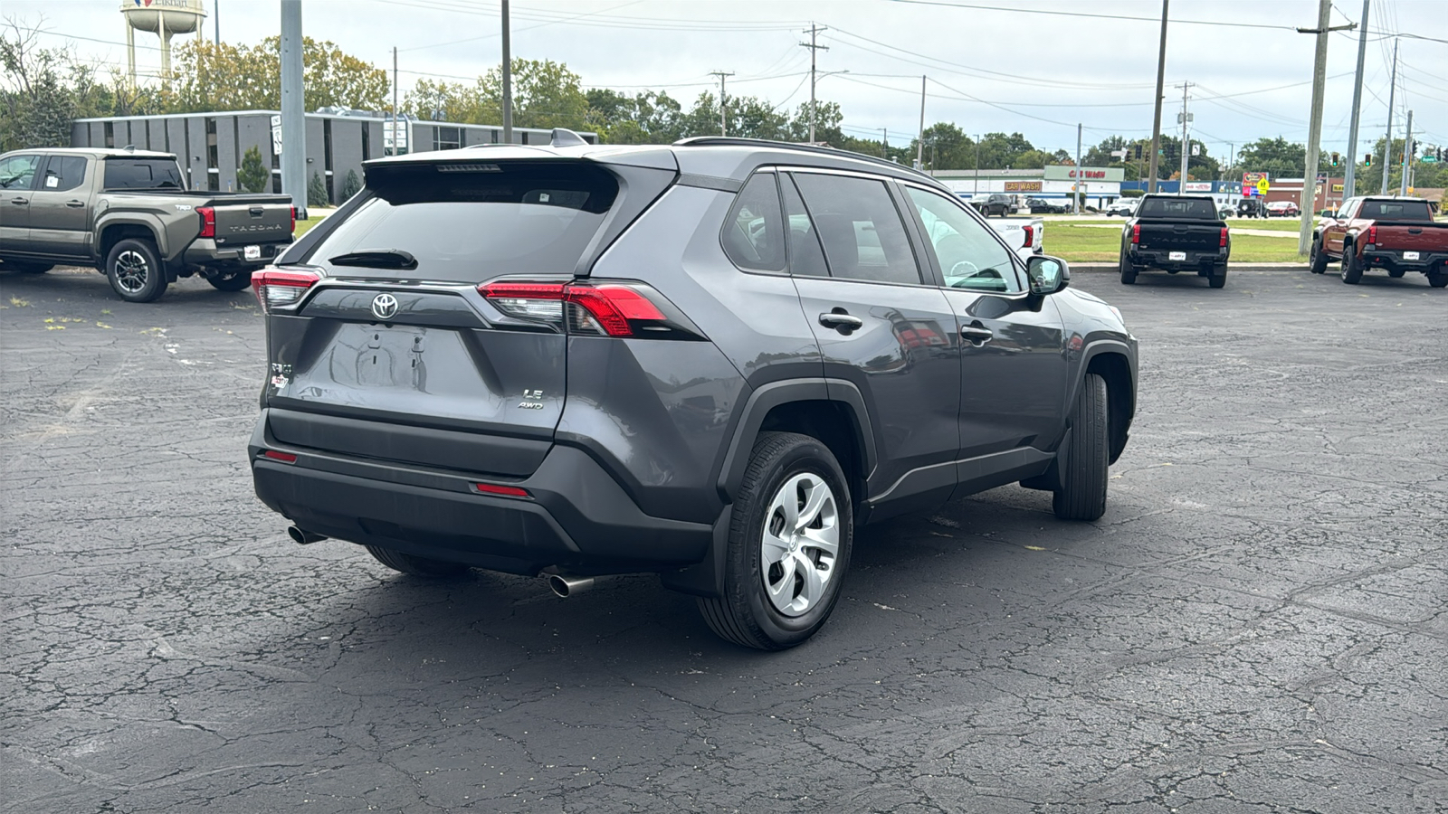 2021 Toyota RAV4 LE 9