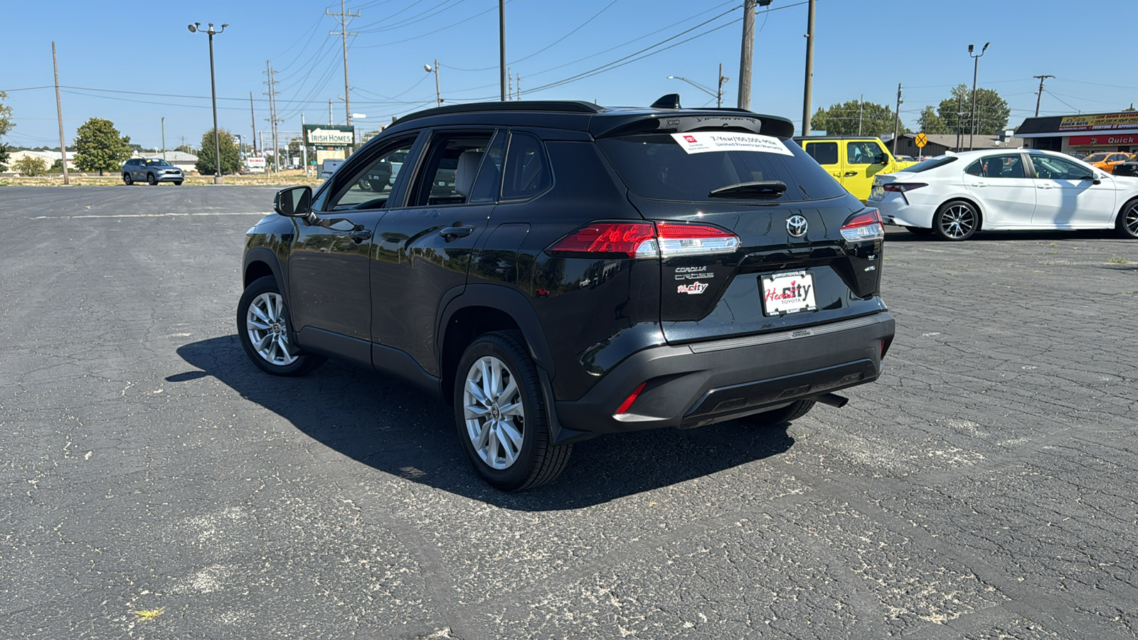 2022 Toyota Corolla Cross LE 5