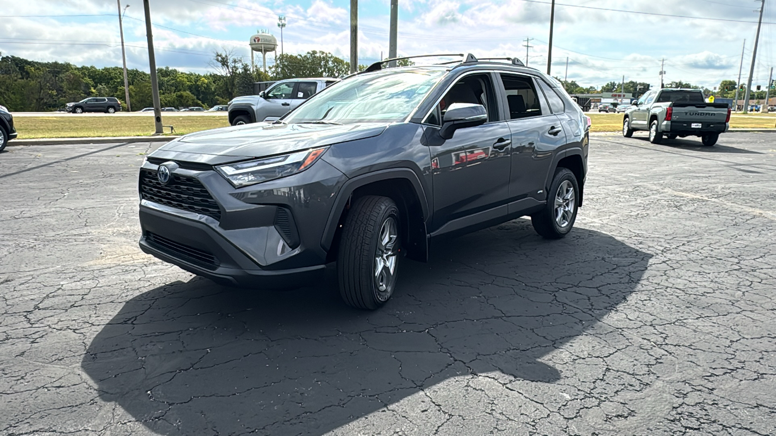 2024 Toyota RAV4 Hybrid XLE 3