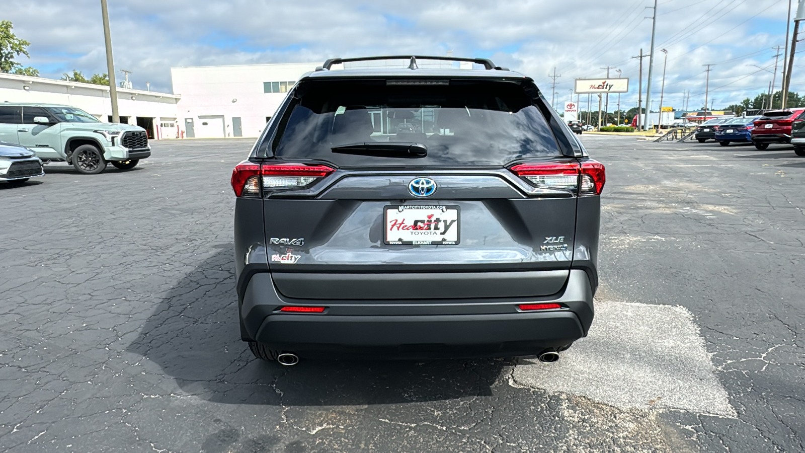 2024 Toyota RAV4 Hybrid XLE 6