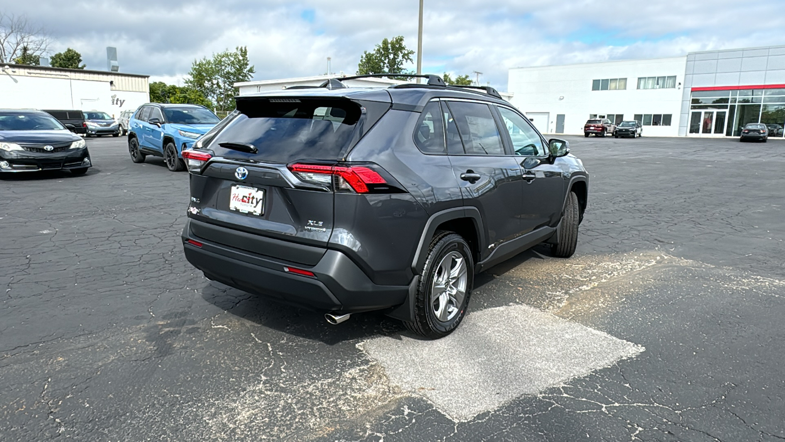 2024 Toyota RAV4 Hybrid XLE 9