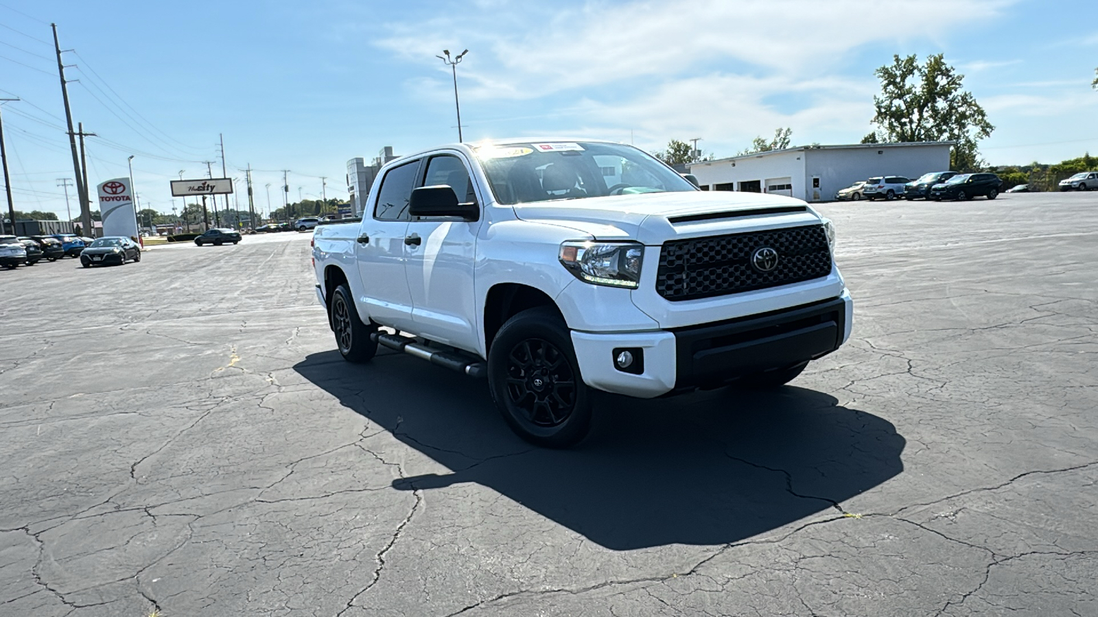 2021 Toyota Tundra 4WD SR5 1