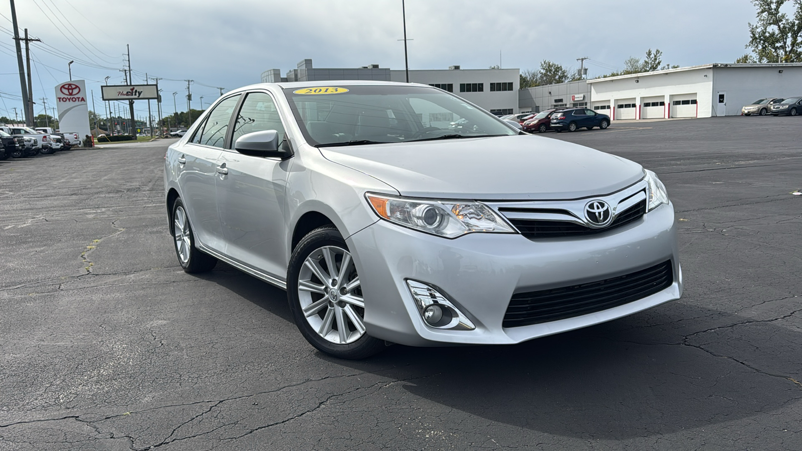 2013 Toyota Camry XLE 1