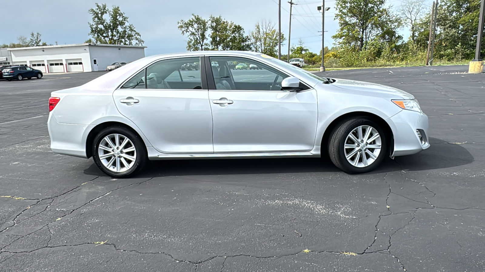 2013 Toyota Camry XLE 9