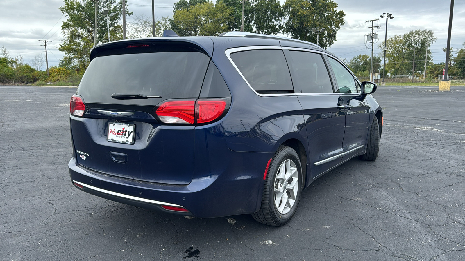 2019 Chrysler Pacifica Touring L Plus 8