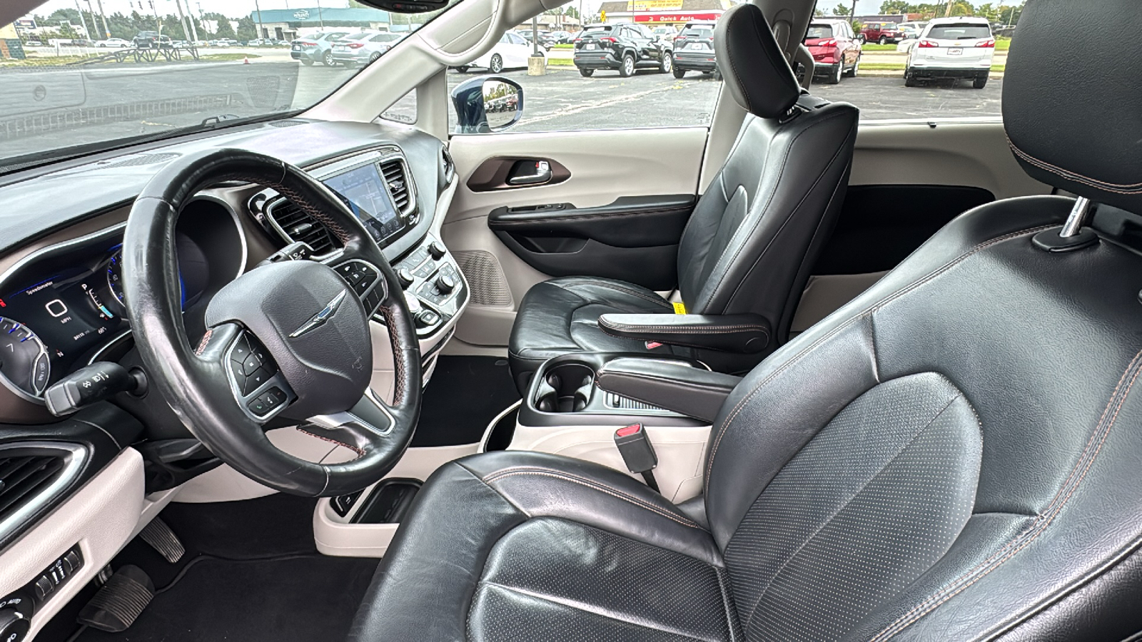 2019 Chrysler Pacifica Touring L Plus 25