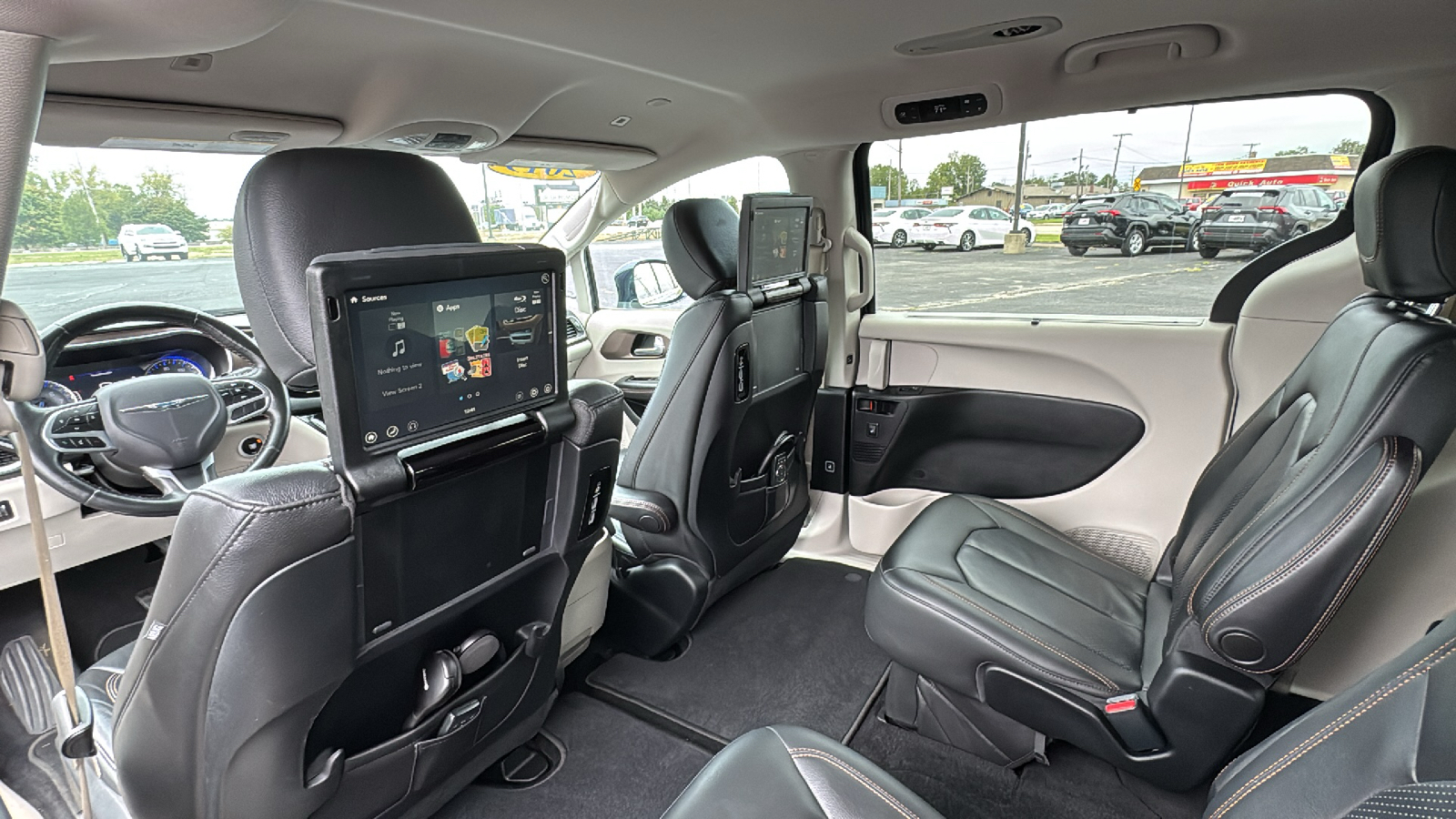 2019 Chrysler Pacifica Touring L Plus 29