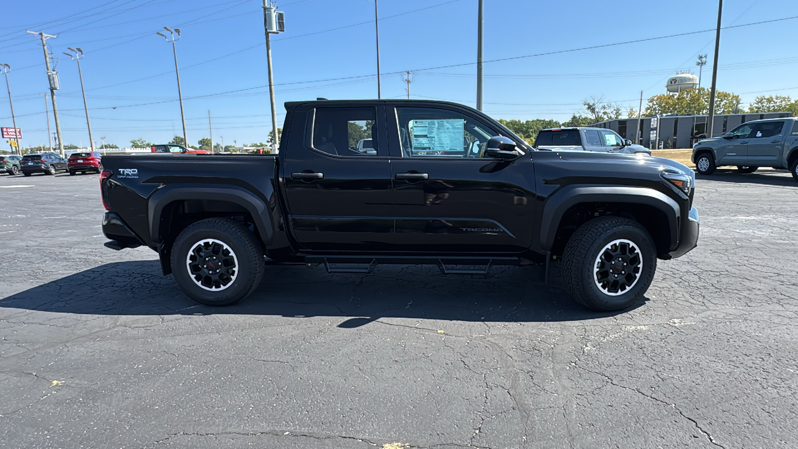 2024 Toyota Tacoma 4WD TRD Off Road 8