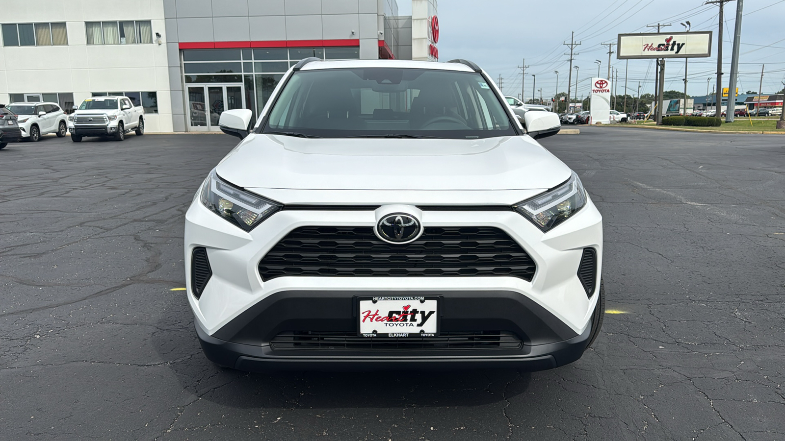 2024 Toyota RAV4 XLE 2