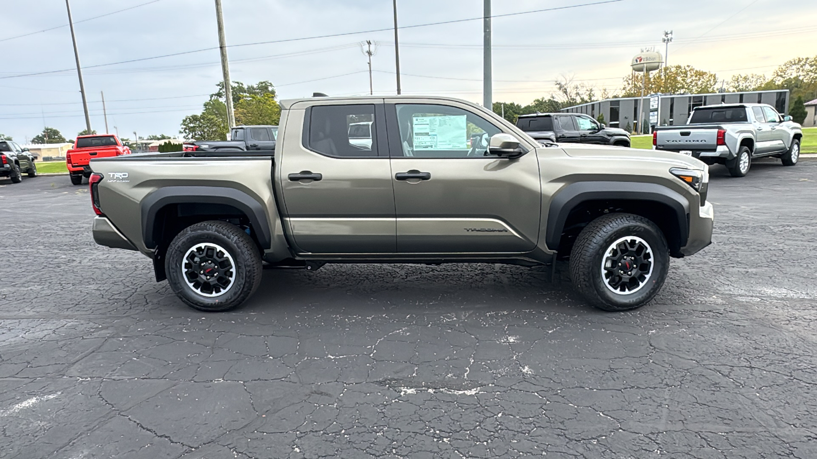 2024 Toyota Tacoma 4WD TRD Off Road 8