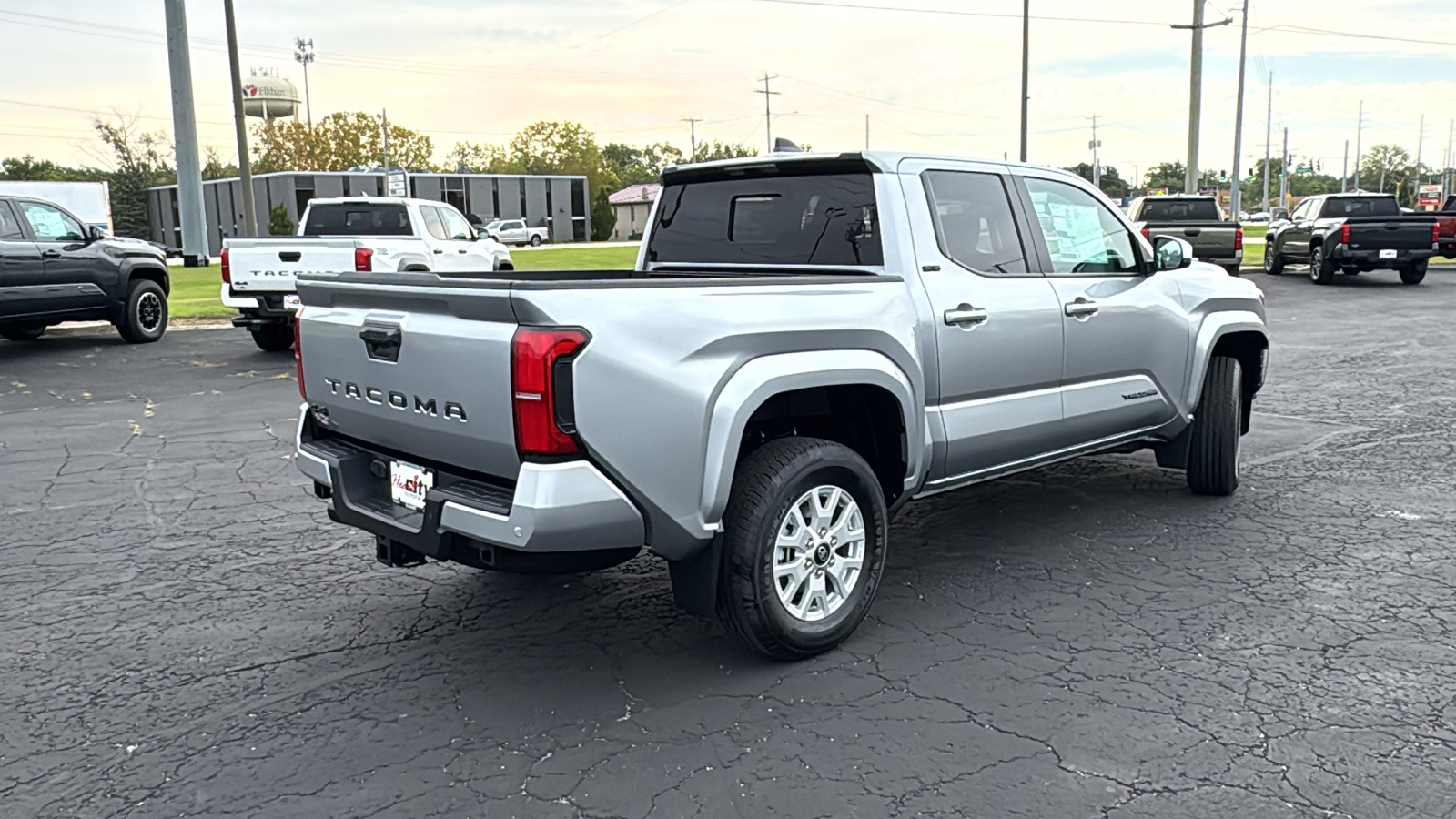 2024 Toyota Tacoma 4WD SR5 7