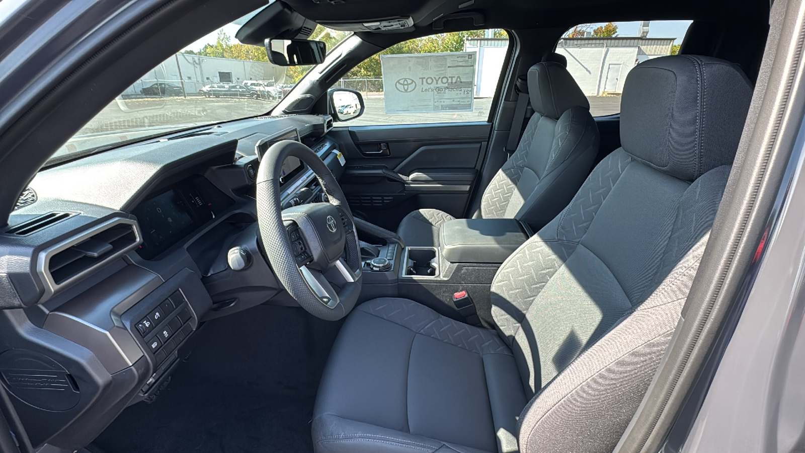 2024 Toyota Tacoma 4WD SR5 25